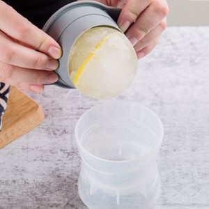 แม่พิมพ์น้ำแข็งทรงกลมขนาดใหญ่เหมาะสำหรับวิสกี้ค็อกเทลเครื่องดื่มแม่พิมพ์น้ำแข็งเครื่องดื่มที่ใช้ซ้ำได้และทำความสะอาดได้ง่าย BPA